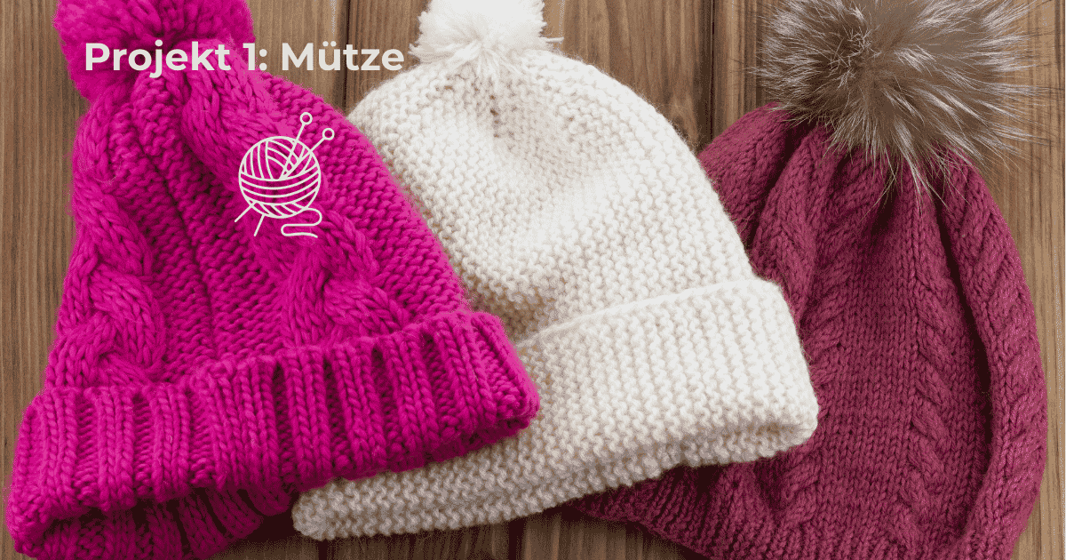 3 Wollmützen stehen als Beitragsbild für die erste gestrickte Mütze